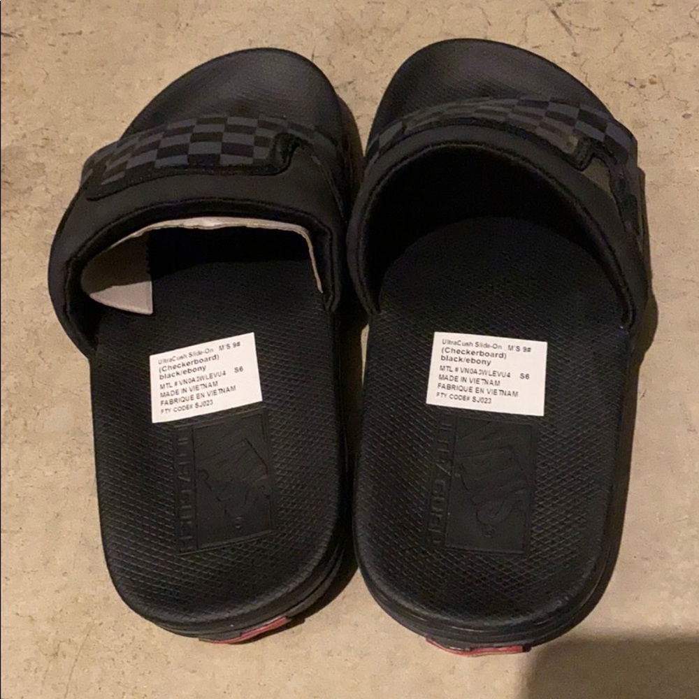 Vans men’s slip on flip flops.